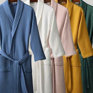 🛁 Luxury men's robe -- soft and quick-drying